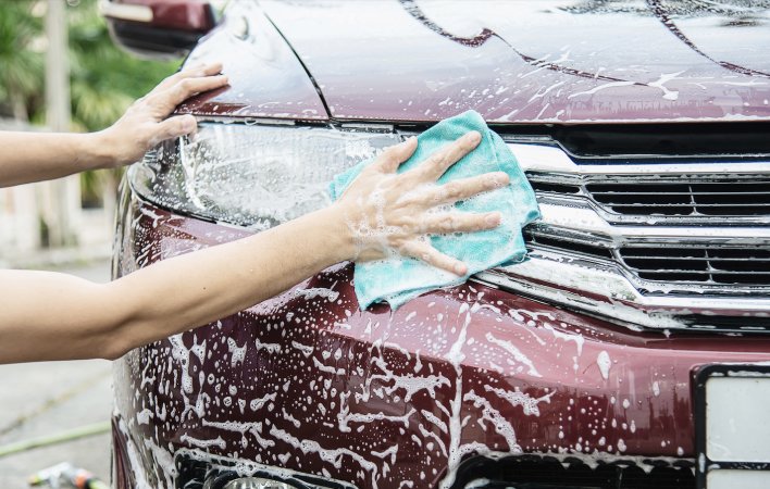 jasa cuci mobil di rumah berlangganan