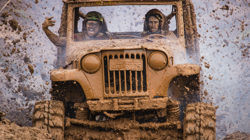 Cara Membersihkan Mobil yang Terkena Banjir Tanpa Skill Khusus