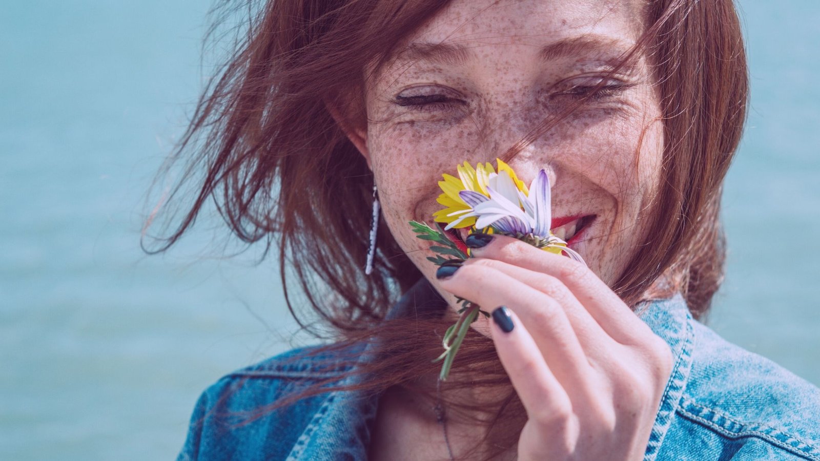 Menghilangkan Bau di Mobil: Waspada Jika Aroma Ini Muncul Pada Mobil Anda